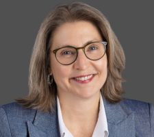 Headshot of Lisa Plaggemier